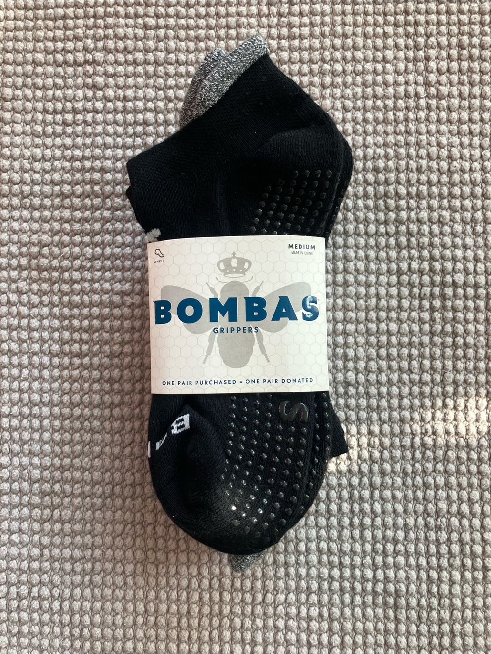 Bombas Gripper Ankle Sock (M) 4-Pack NWT - Black w Grey Ankle Back Hem - Picture 2 of 5